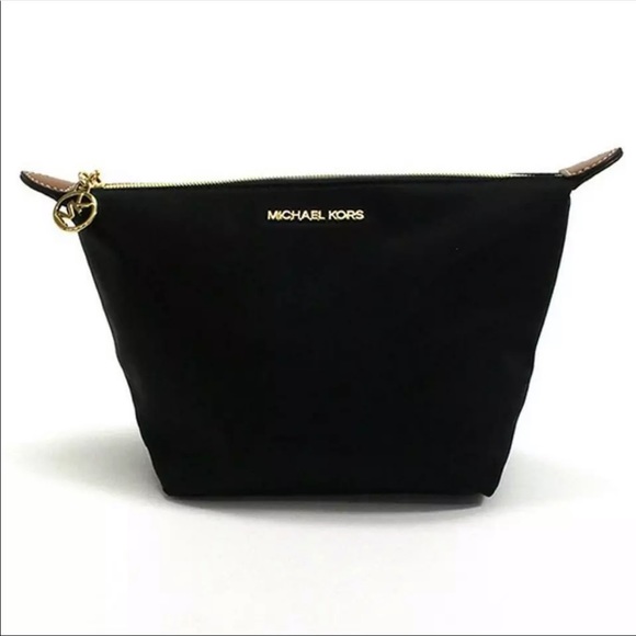 Michael Kors Accessories - NEW MICHAEL KORS TRAVEL POUCH